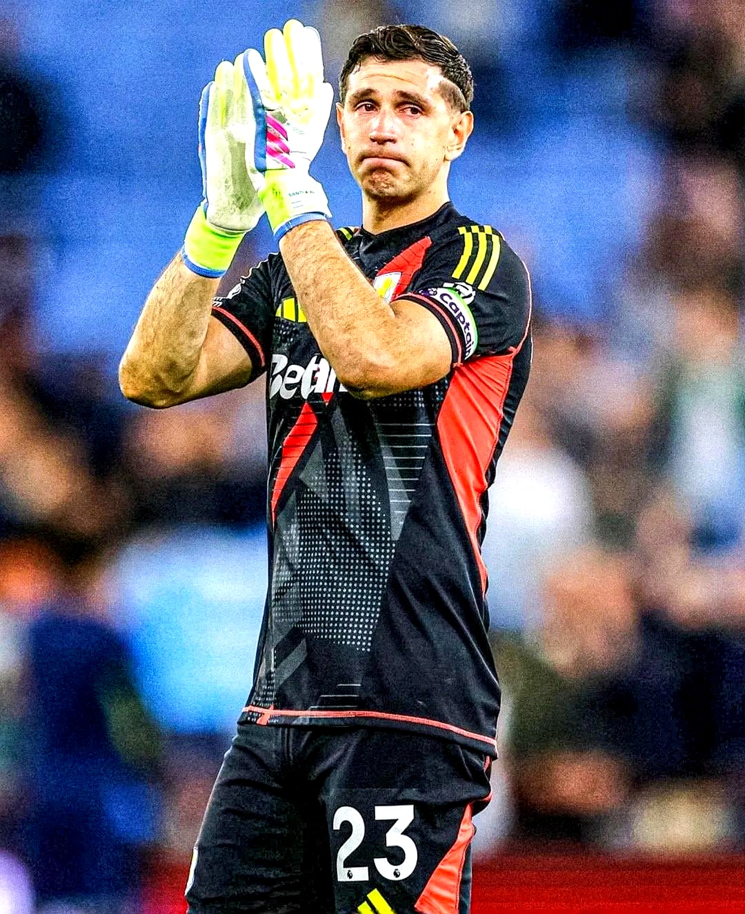  大奖赛转会风云：阿森纳盯上锋线强援，肖若腾或成交易筹码